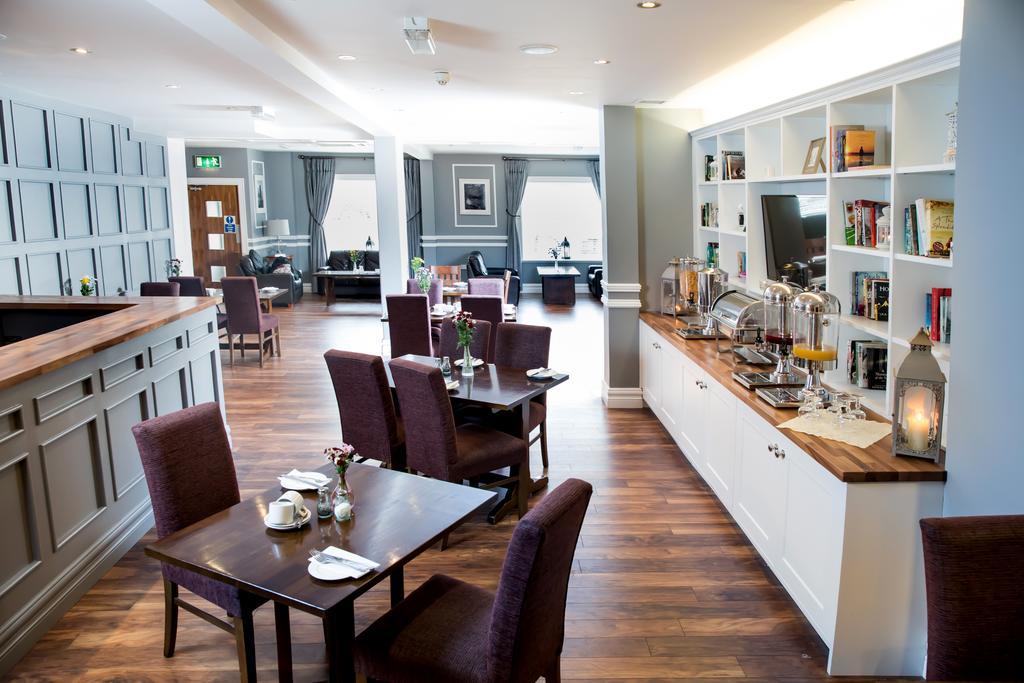 The Gateway Hotel Swinford Exteriér fotografie