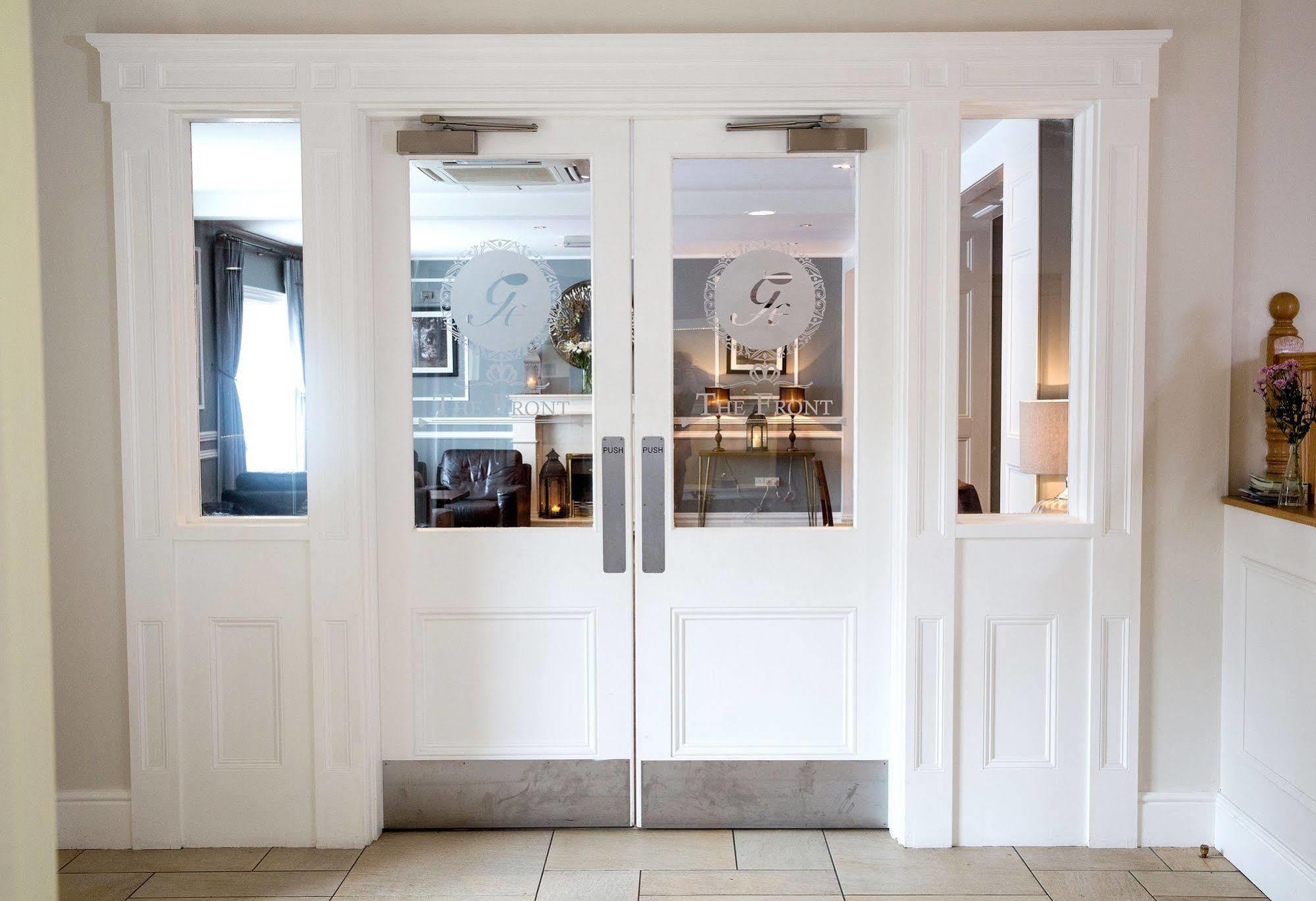 The Gateway Hotel Swinford Exteriér fotografie